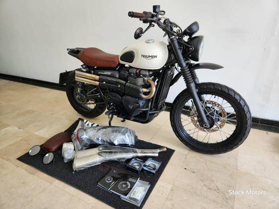 TRIUMPH STREET SCRAMBLER 